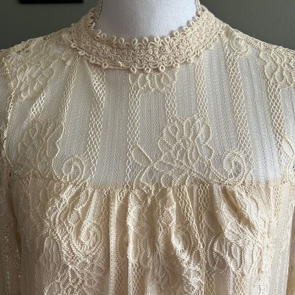 ALTAR'D STATE ILLUSION NECKLINE LACE TOP IN EGRET S - Picture 2 of 16